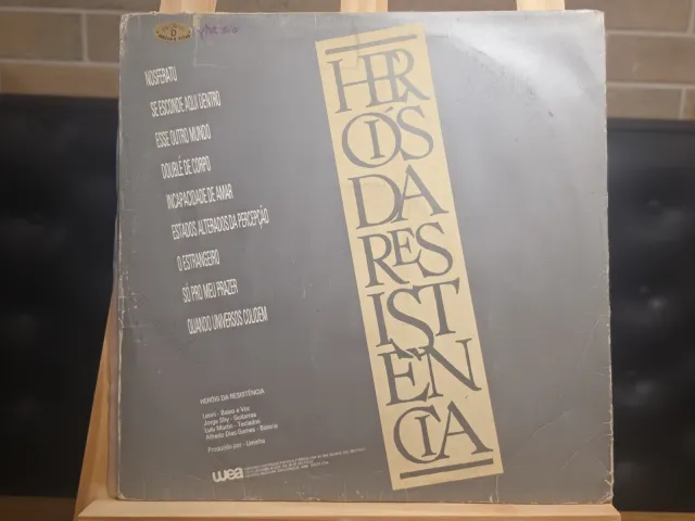 Heróis da Resistência — Heróis da Resistência · Verso · foto 2