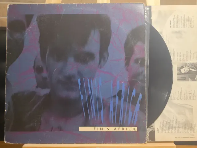 Finis Africae — Finis Africae · Vinil e encarte · foto 3