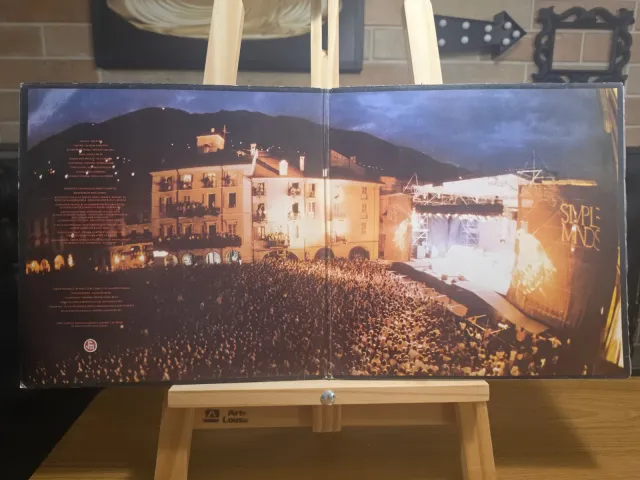 Simple Minds — Live in the City of Light · Encarte aberto · foto 3