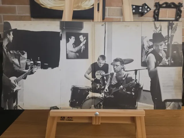 U2 — Rattle and Hum · Interior da capa · foto 3