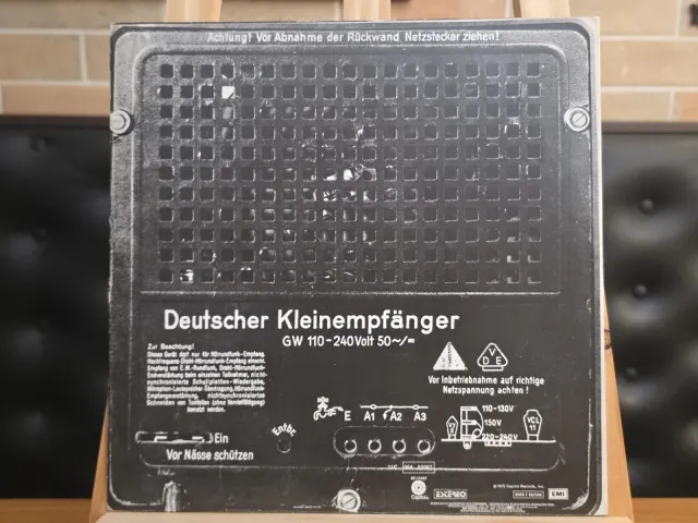 Kraftwerk — Radio-Activity · Verso · foto 2