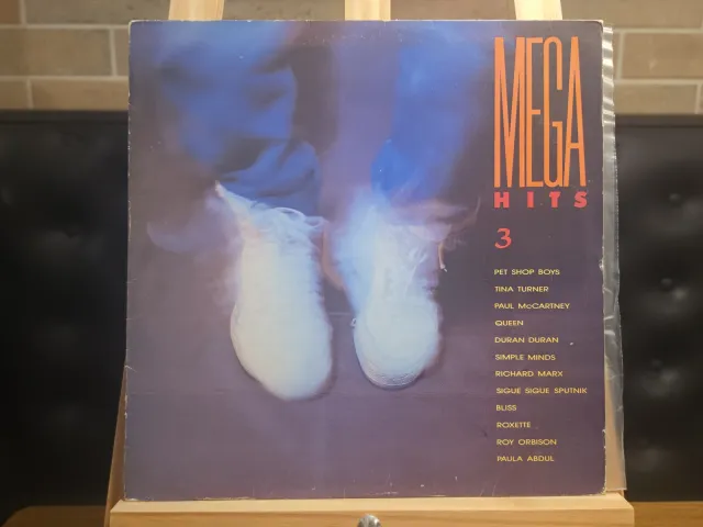 Vários artistas — Mega Hits 3 · Frente · foto 1
