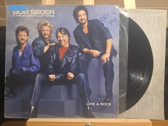 Bob Seger & The Silver Bullet Band — Like a Rock · Vinil e capa interna · foto 3