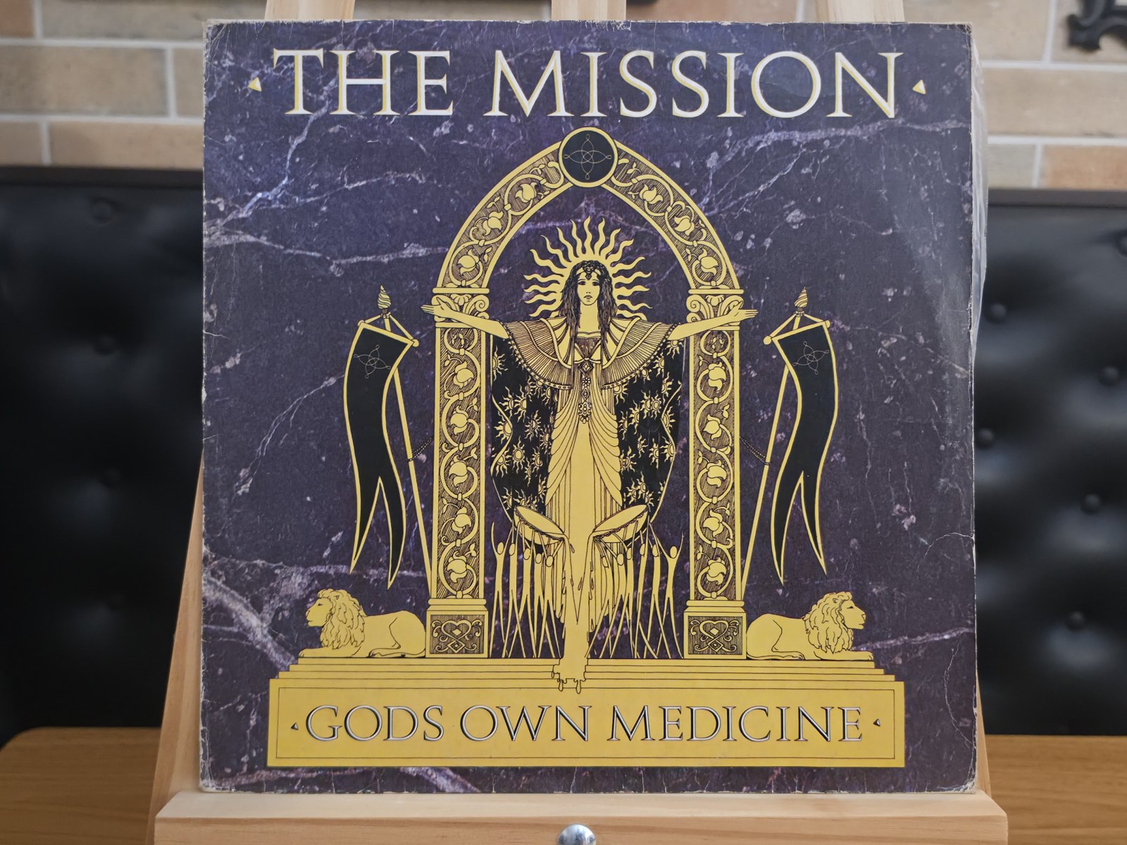 Capa de The Mission — God’s Own Medicine