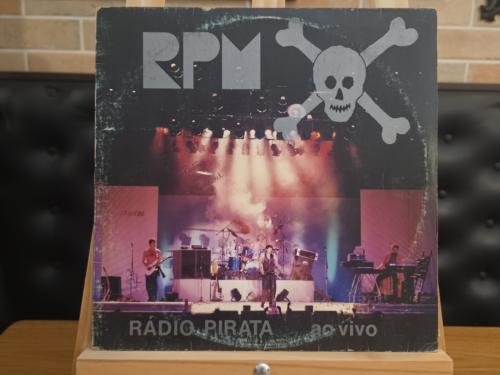 Capa de RPM — Rádio Pirata ao Vivo