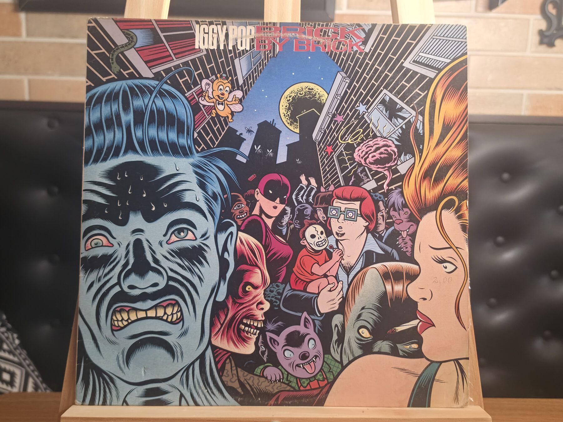Capa de Iggy Pop — Brick by Brick