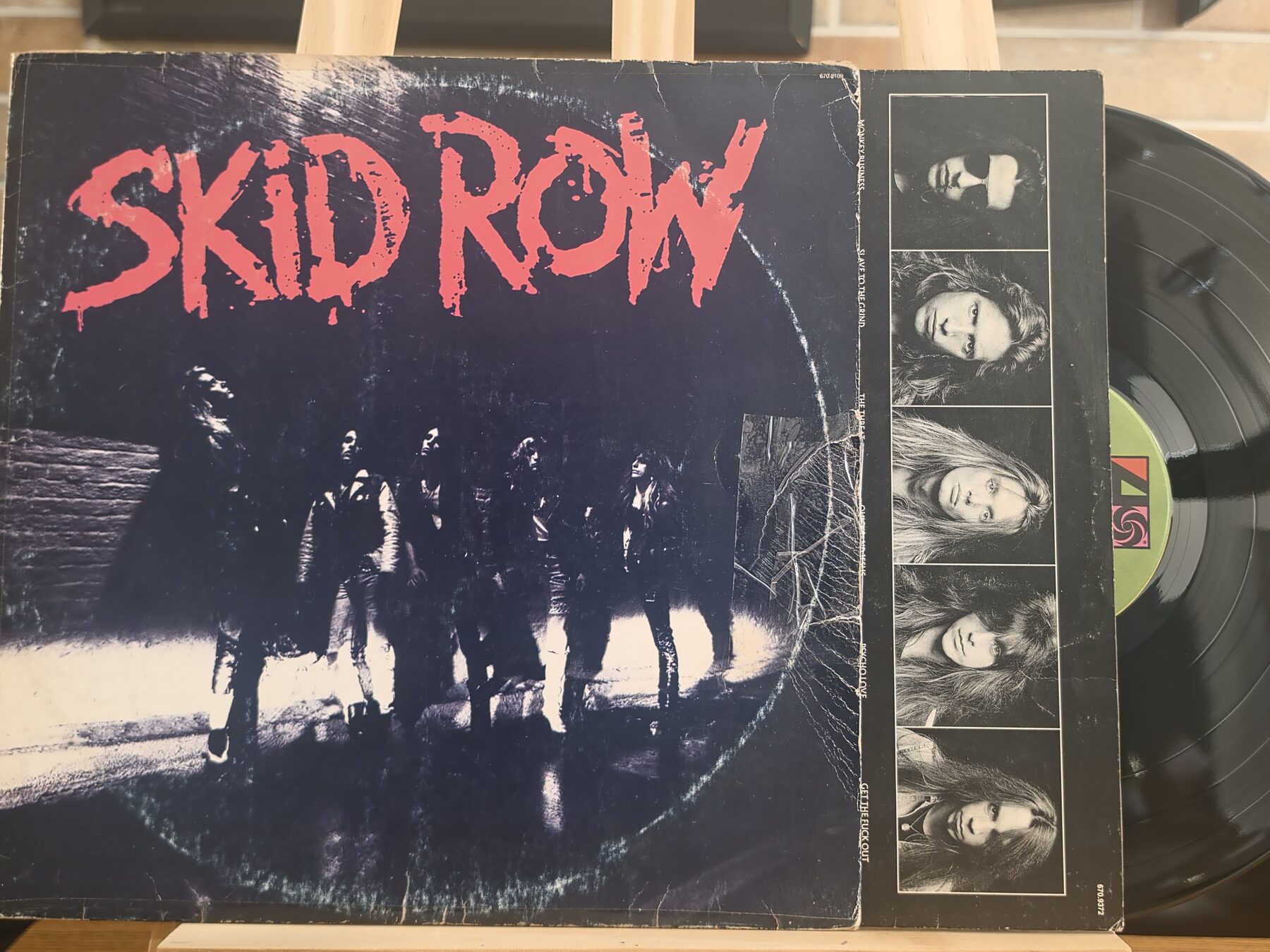 Skid Row — Skid Row · Foto complementar · foto 3