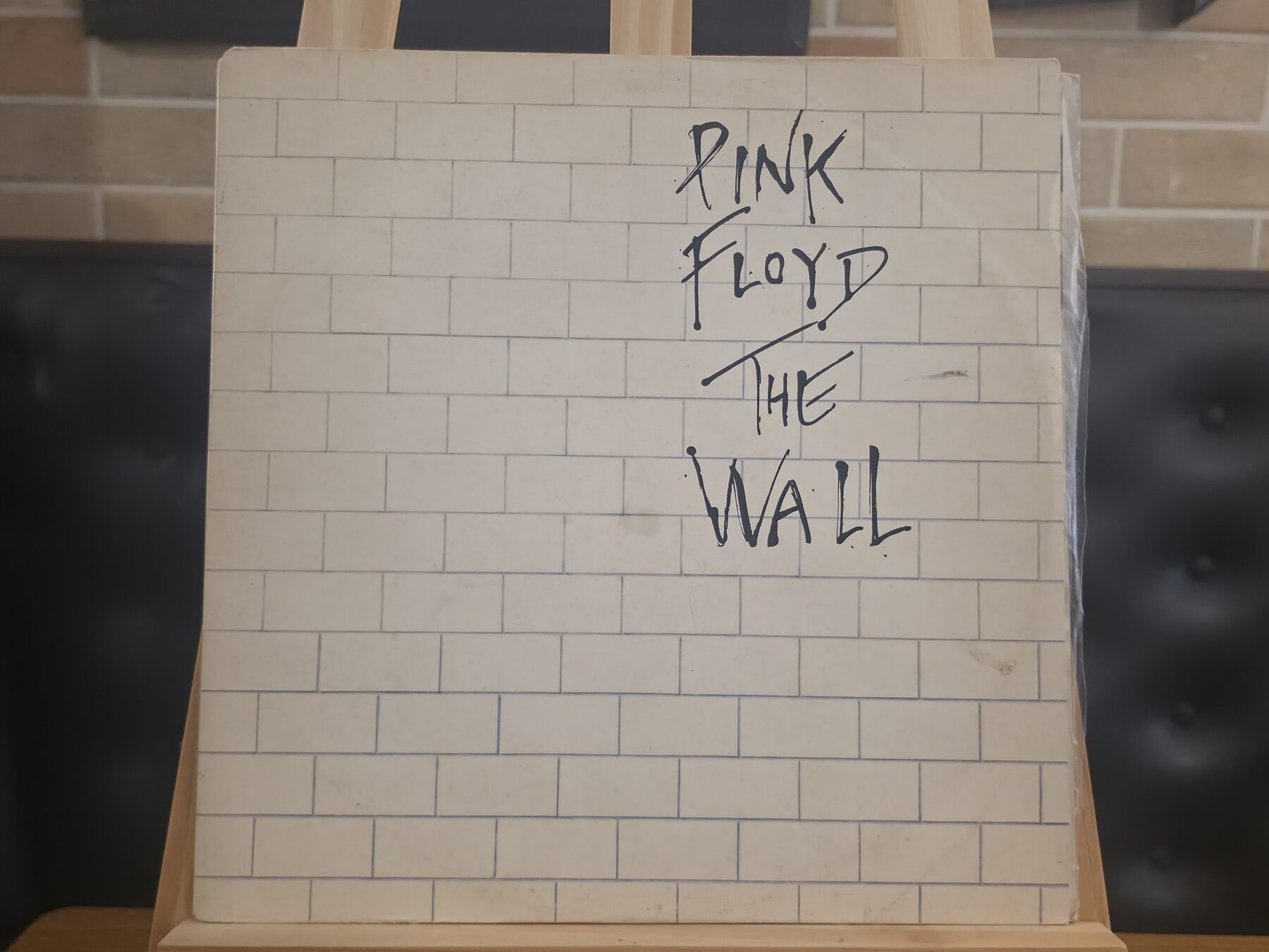 Capa de Pink Floyd — The Wall