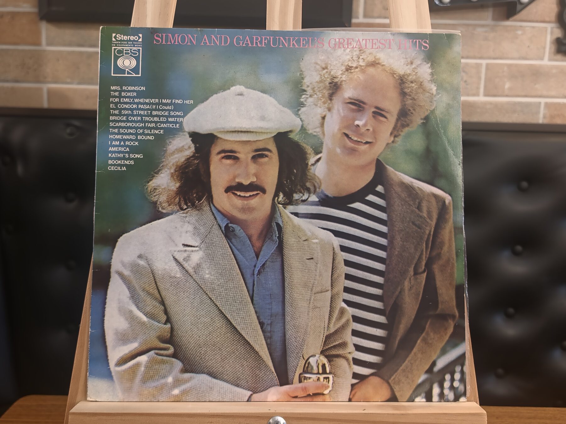 Capa de Simon & Garfunkel — Greatest Hits