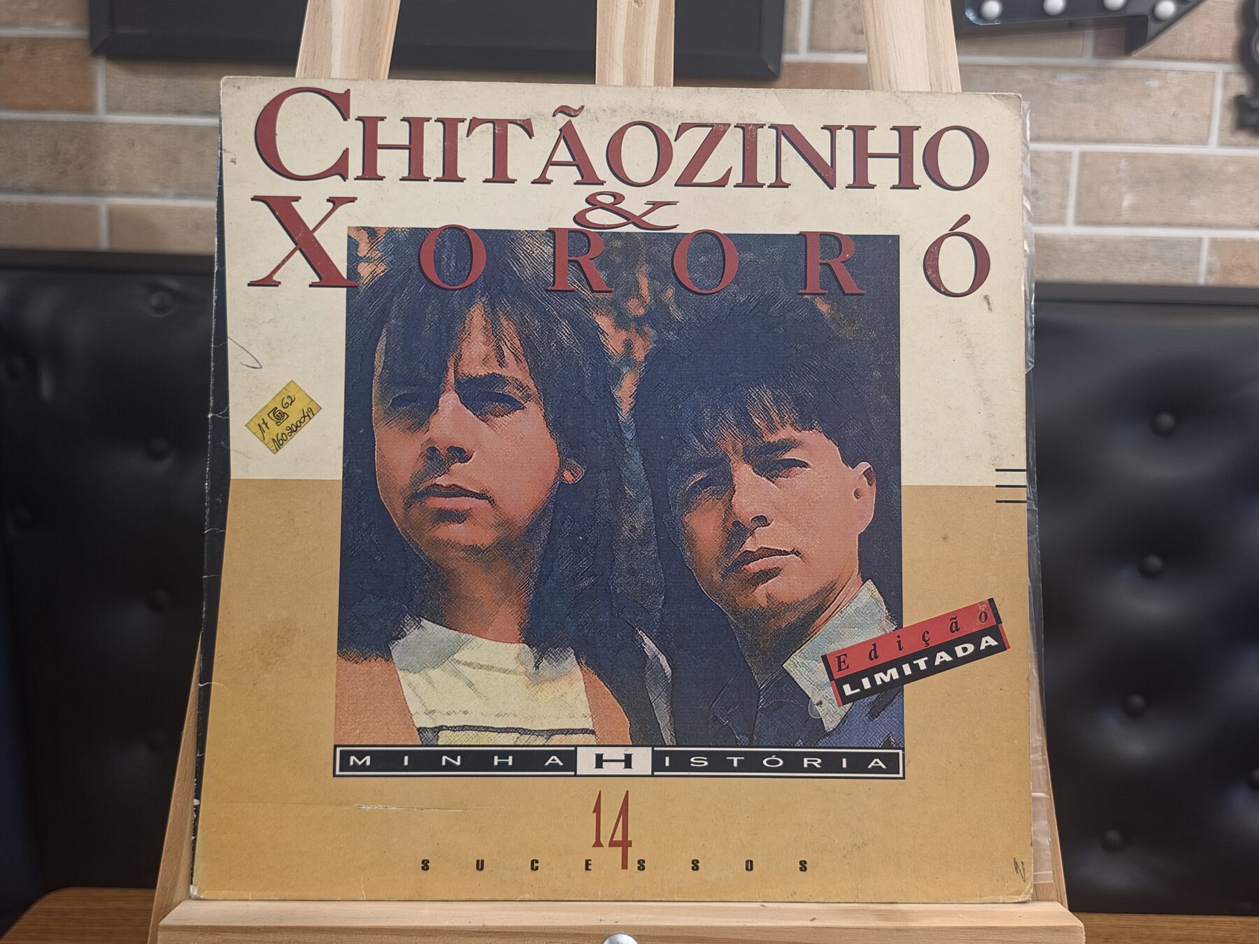 Capa de Chitãozinho & Xororó — Minha História — 14 Sucessos