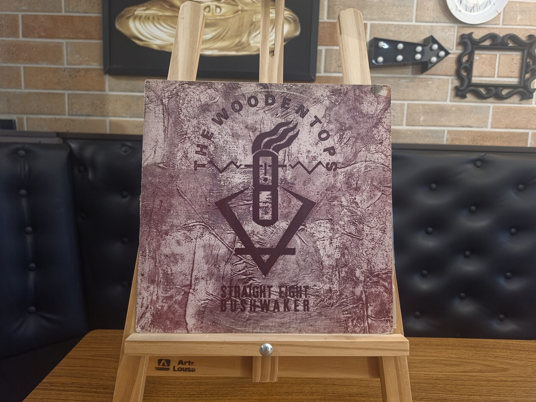 Capa de The Woodentops — Straight Eight Bush-Waker