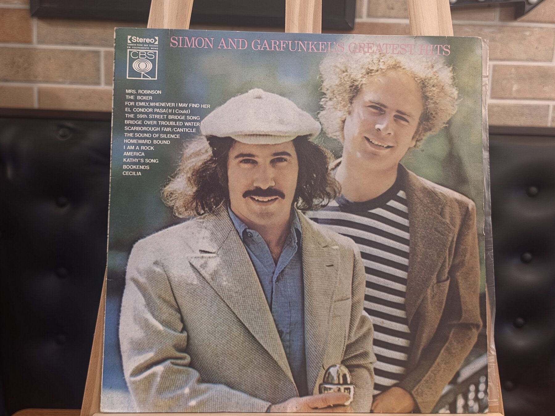 Capa de Simon & Garfunkel — Greatest Hits