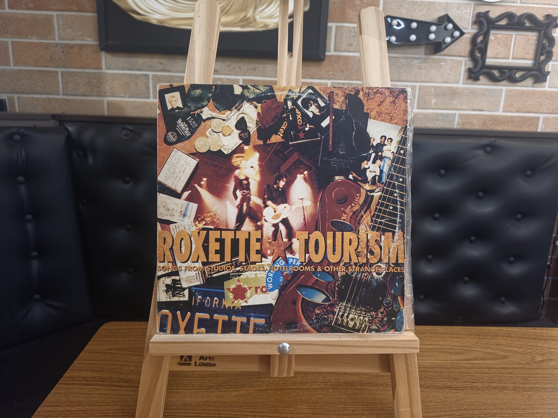 Capa de Roxette — Tourism: Songs from Studios, Stages, Hotelrooms & Other Strange Places